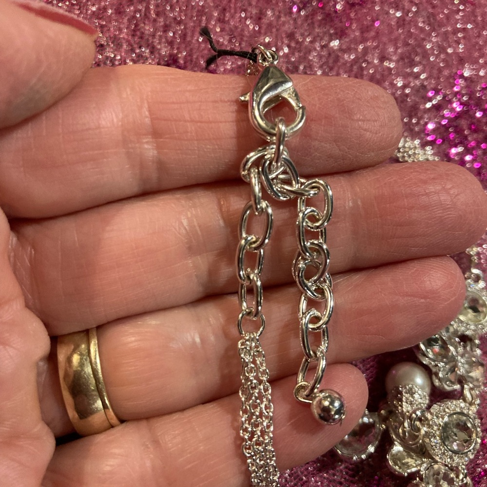 Vintage Crystals & Pearls Necklace - Picture 7 of 8